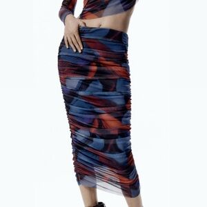 Zara Ruched Tulle Midi Skirt | Abstract Blue & Orange Print | Size S 🤍